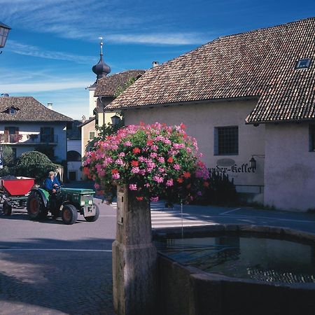 Hotel Gasthof Wastl Appiano Sulla Strada Del Vino Exterior photo